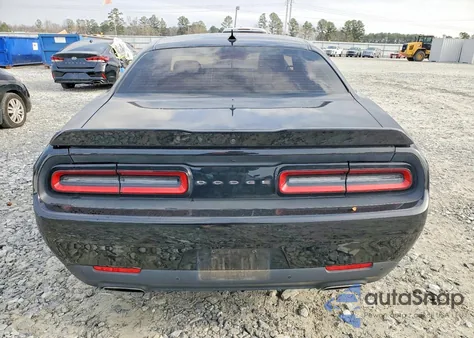 2016 Dodge Challenger Sxt z USA, uszkodzony, nr VIN 2C3CDZAG2GH301249